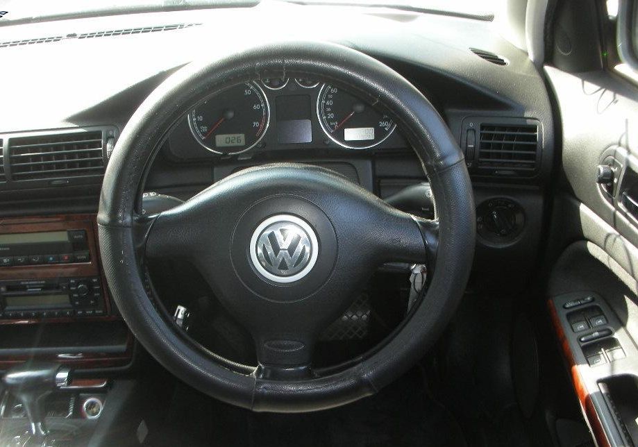  Volkswagen (VW) Passat B6 (3B3), 2000-2005 :  2